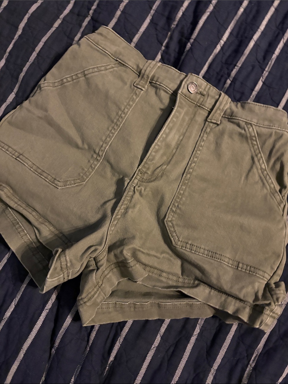 Hollister Women's High-Rise Utility Shorts - Olive